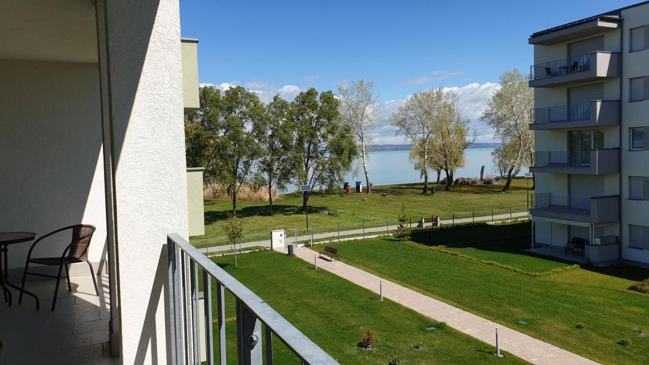 Lelle Resort B20 Balatonlelle Exteriör bild