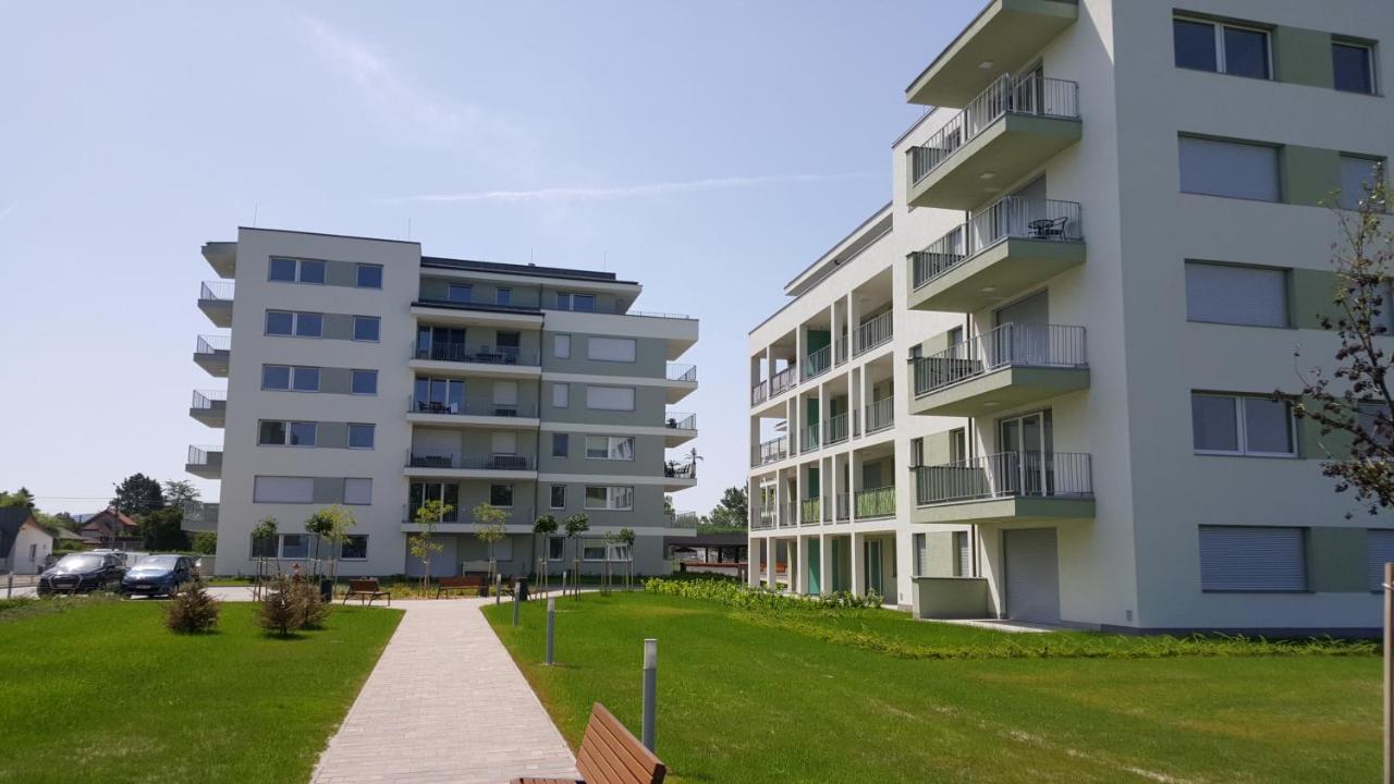 Lelle Resort B20 Balatonlelle Exteriör bild