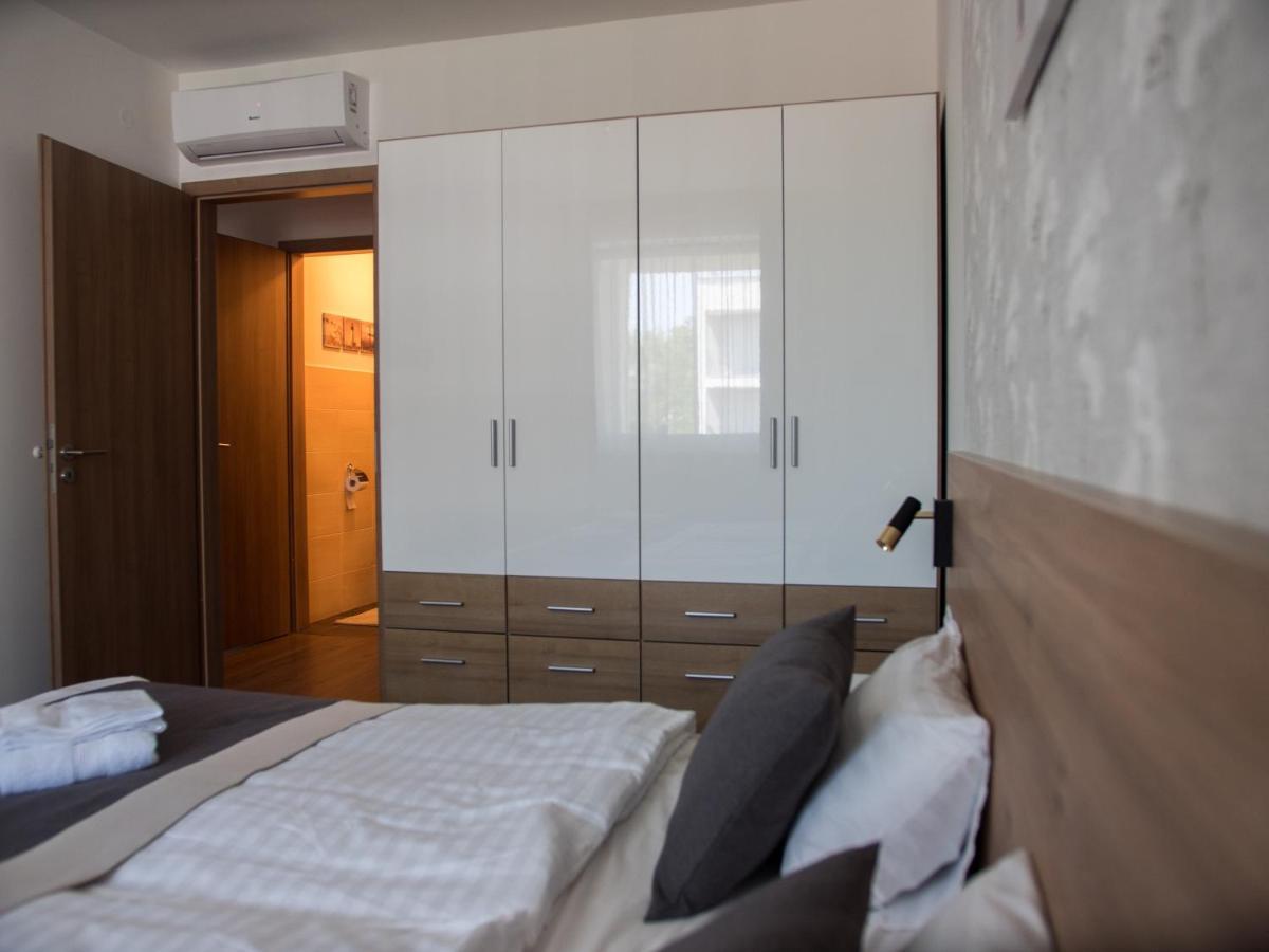 Lelle Resort B20 Balatonlelle Exteriör bild