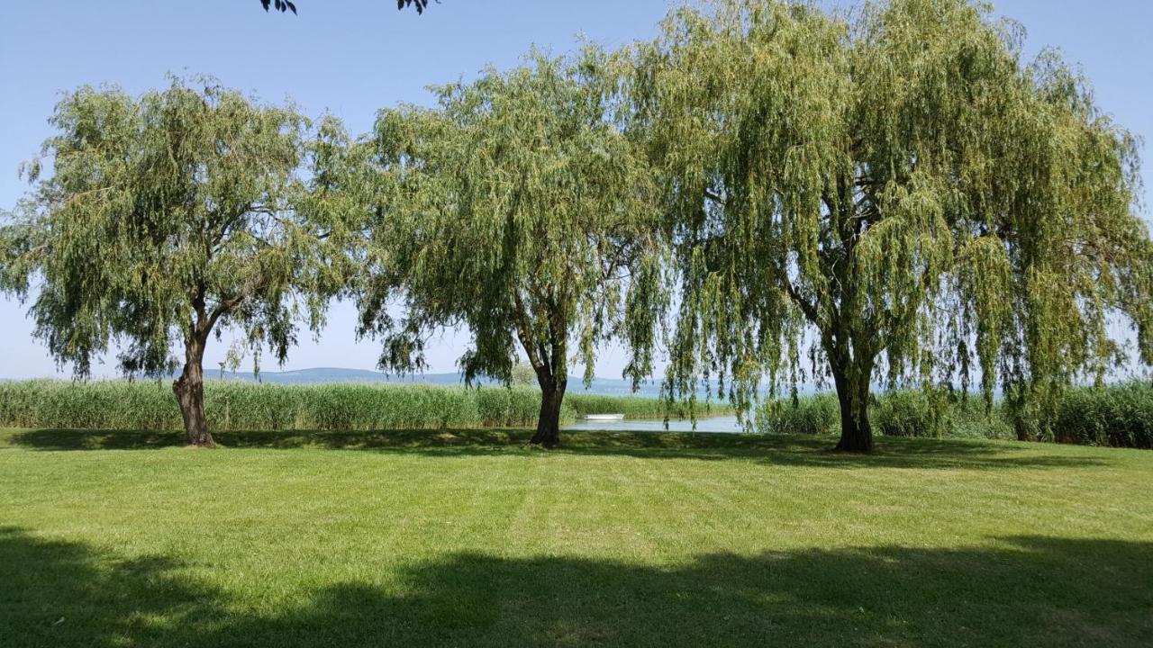 Lelle Resort B20 Balatonlelle Exteriör bild